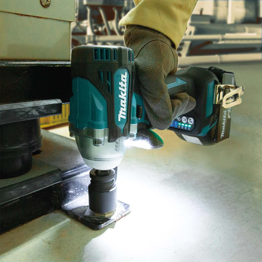 DTW300Z Brushless 1/2" Compact Impact Wrench 18V Makita - Image 4
