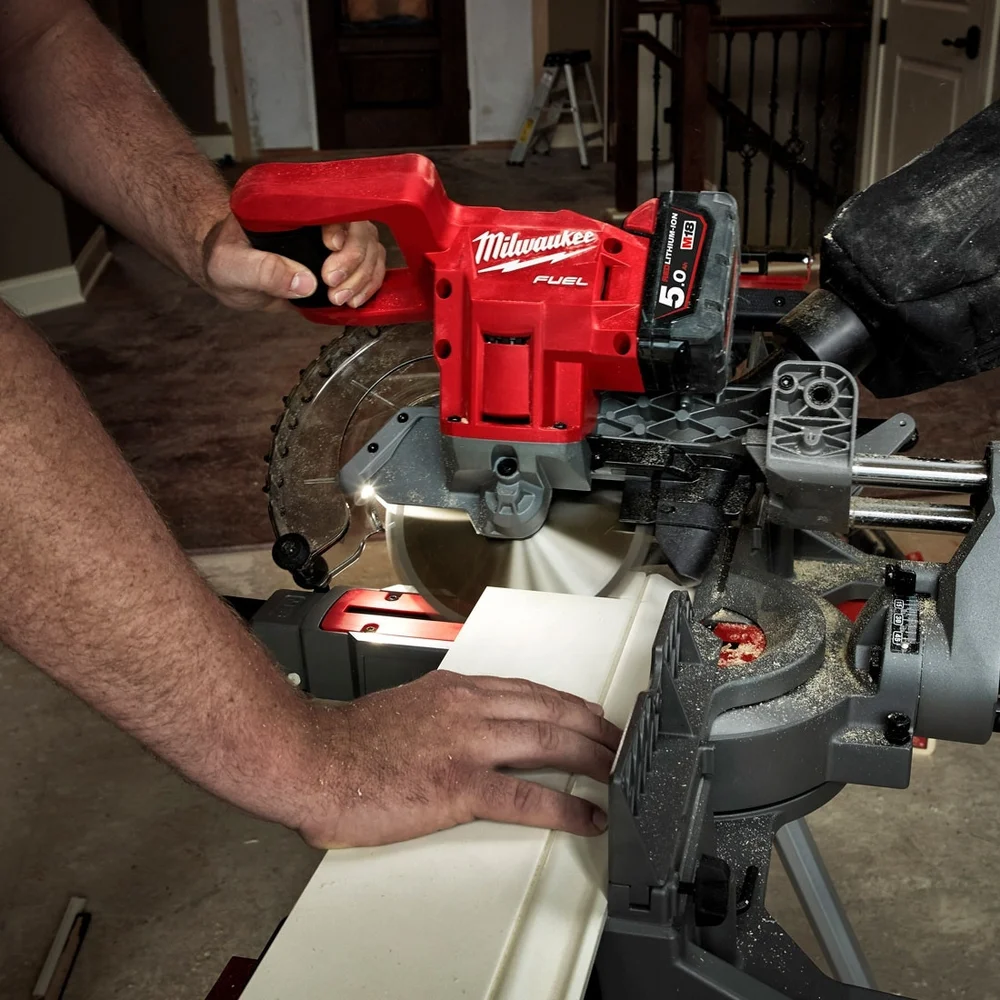 M18FMS184-0 M18 FUEL Sliding Compound Mitre Saw 184mm 18V Milwaukee - Image 3