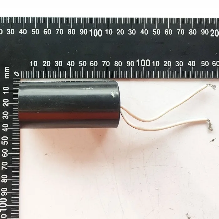 2DY040D Capacitor 18UF 450VAC