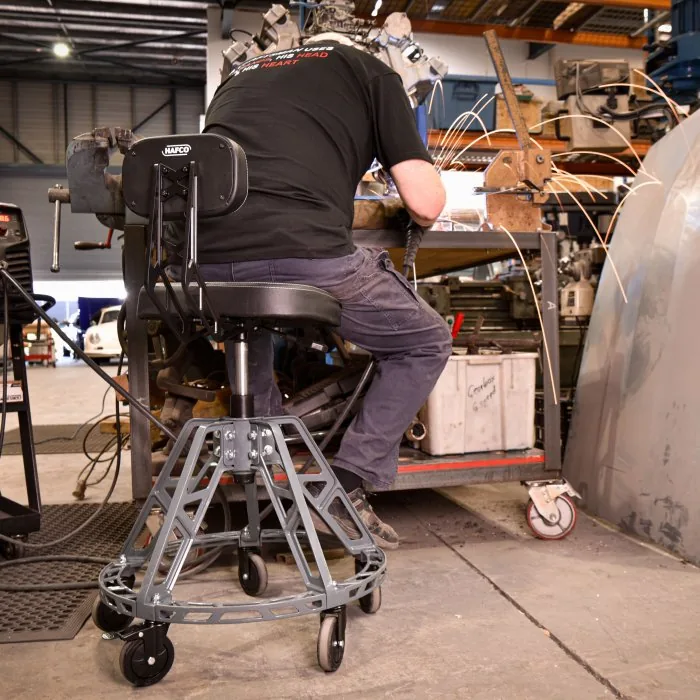 A3616 Hyper Elevated Workshop Stool - Image 7