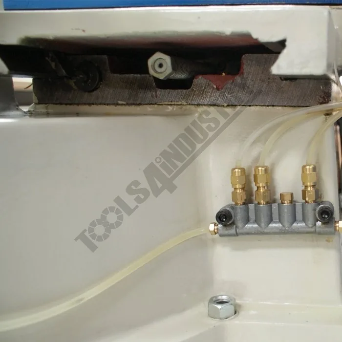 G203 Manual Surface Grinder - Image 11