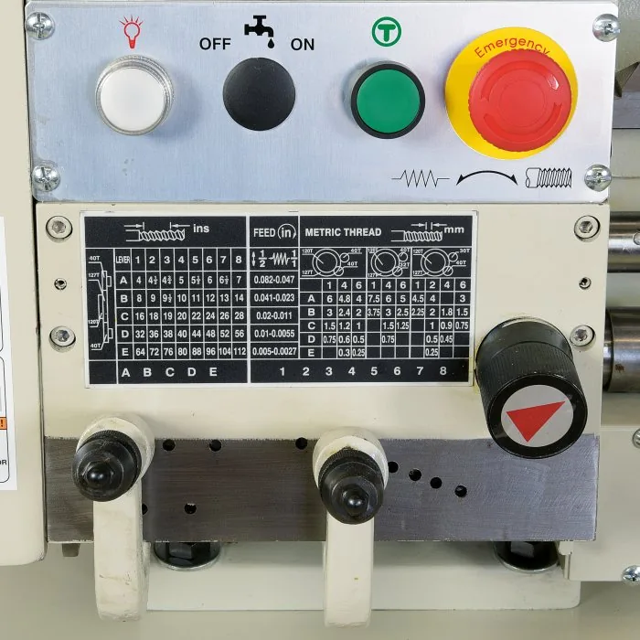 L237D Centre Lathe - Image 8