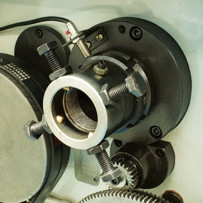 L555D Centre Lathe - Image 11