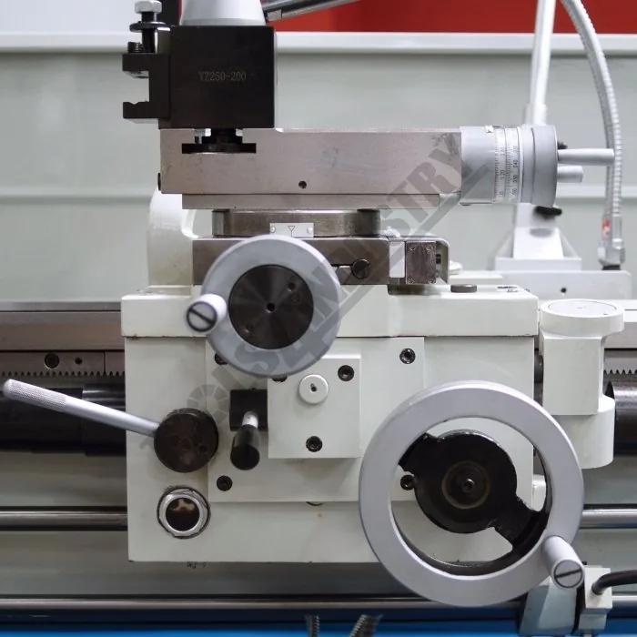 L564E Centre Lathe - Image 17