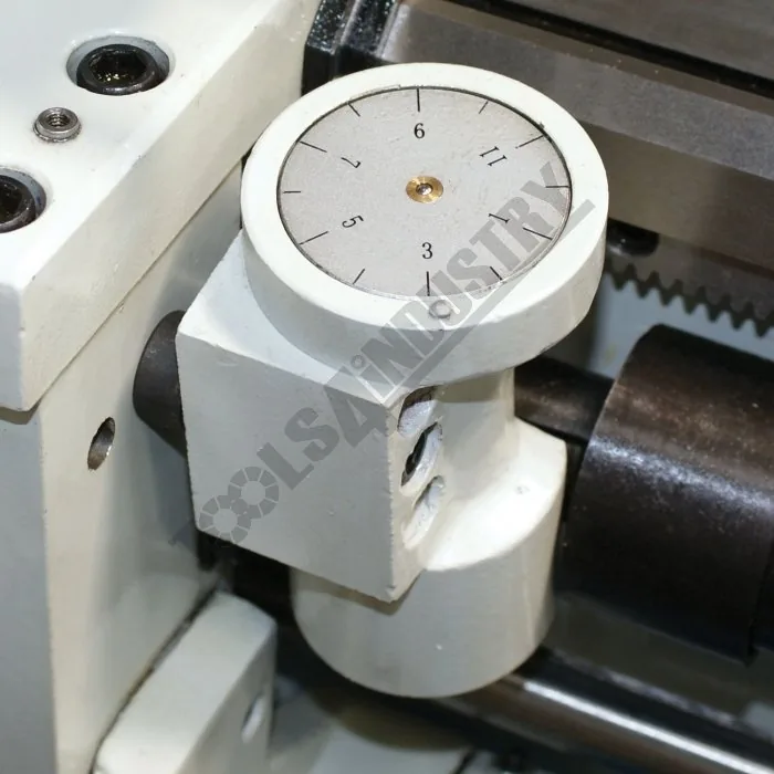 L564E Centre Lathe - Image 19