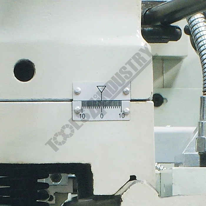 L564E Centre Lathe - Image 26