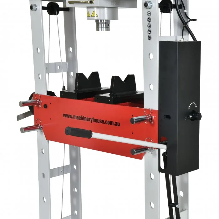 P152 Industrial Hydraulic Press - 50 Ton - Image 5